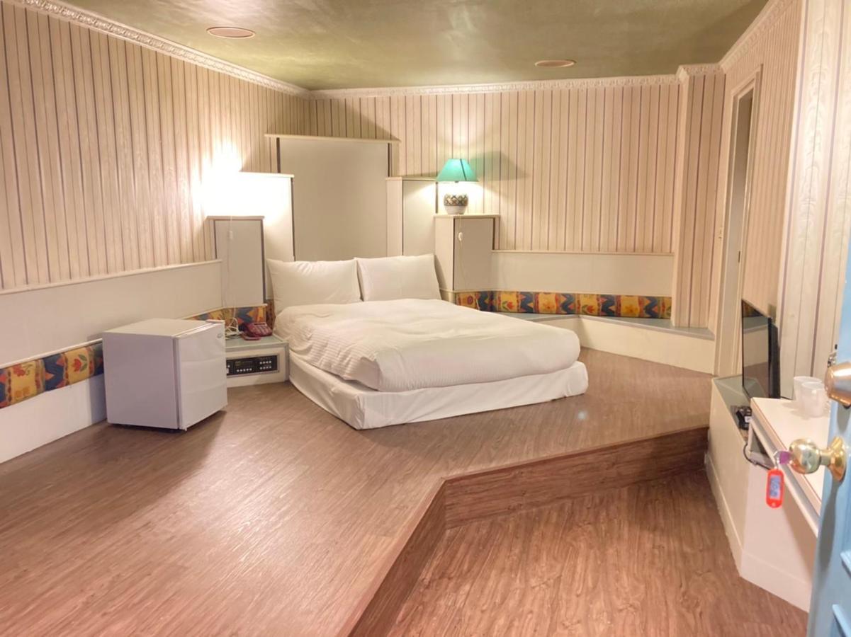 Hotel Simple Life Kao-siung Exteriér fotografie