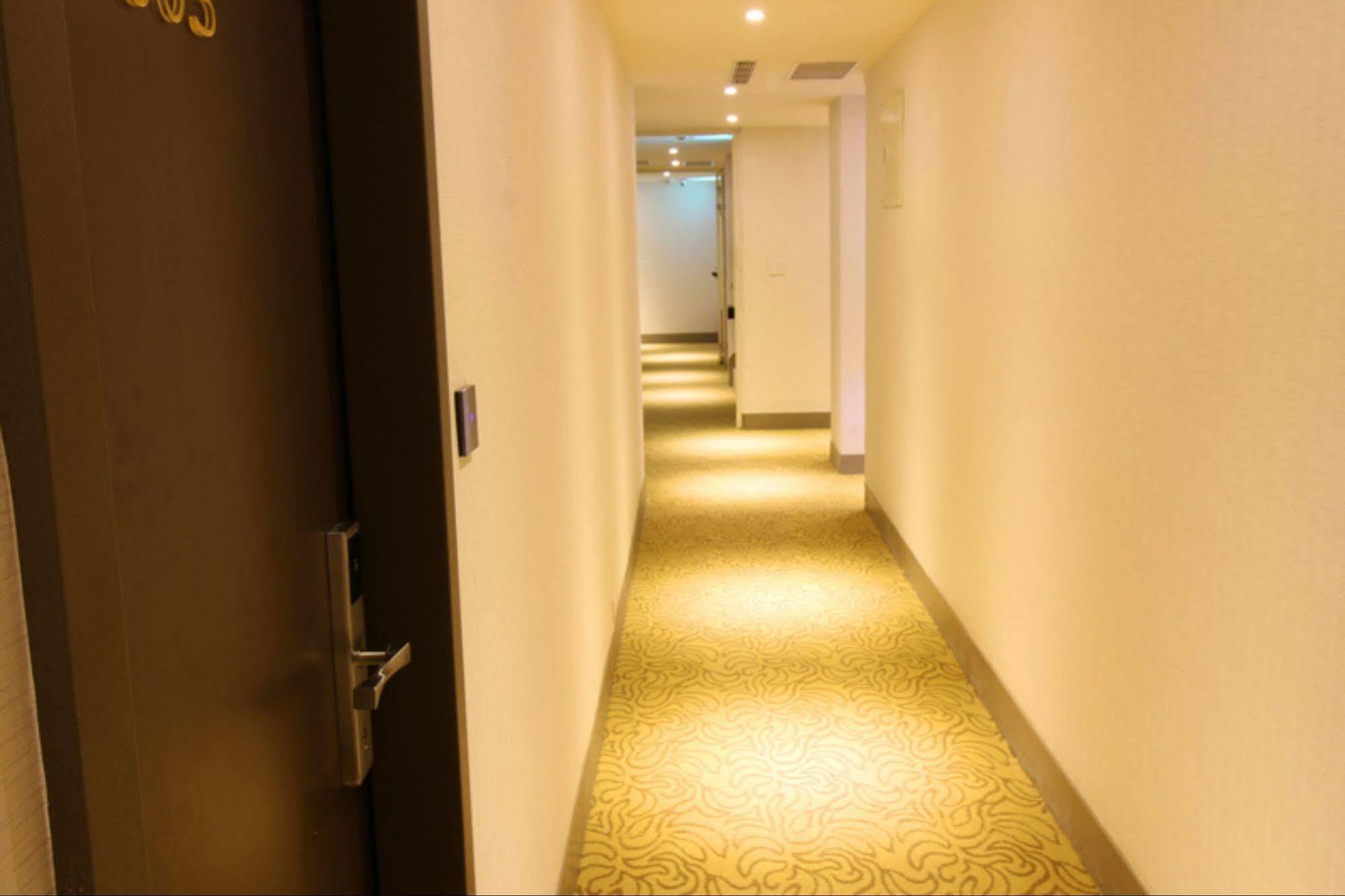 Hotel Simple Life Kao-siung Exteriér fotografie