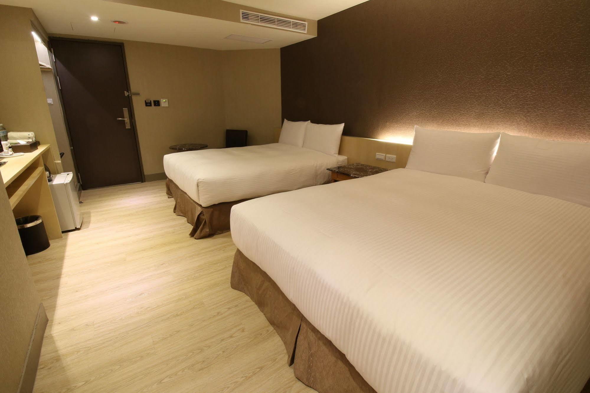 Hotel Simple Life Kao-siung Exteriér fotografie